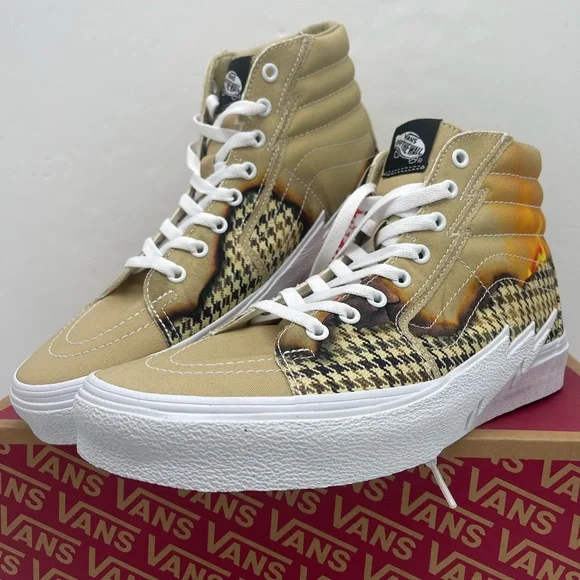Vans Men’s Sk8-Hi Bolt (Big Reveal)
Taos Taupe Sneakers
VN0A5JIVAZP - Picture 8 of 16